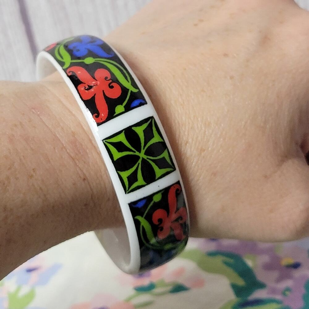 Hal Connelly Designs Enamel Ceramic Bracelet - Picture 5 of 7